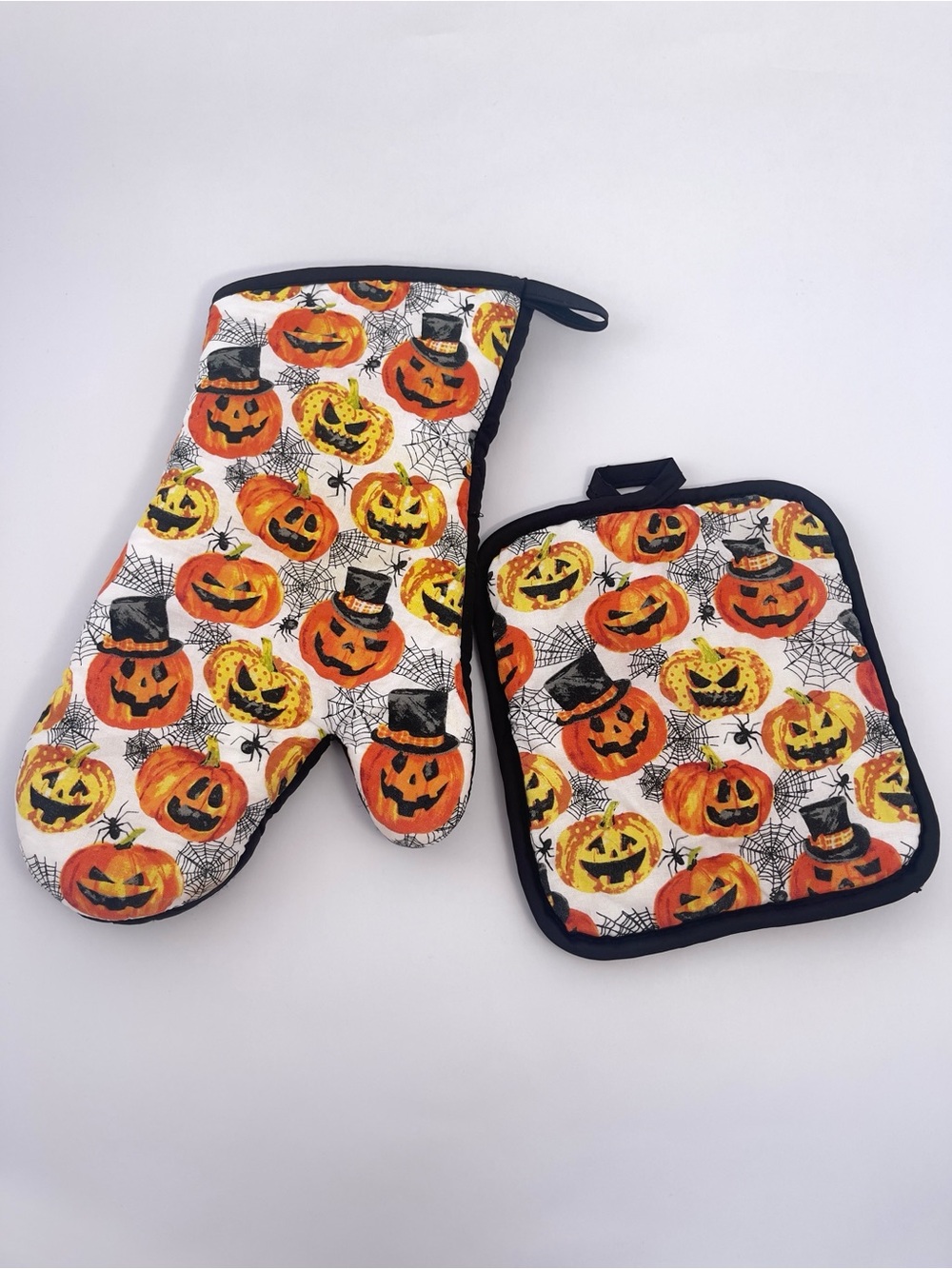 Halloween Pumpkin Oven Mitt and Pot Holder Set - Orange